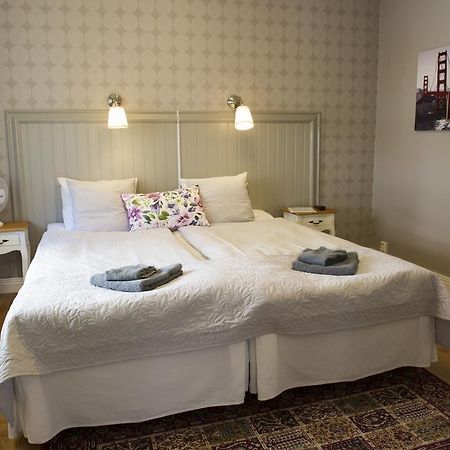 Lilla Hotellet I Nora Buitenkant foto