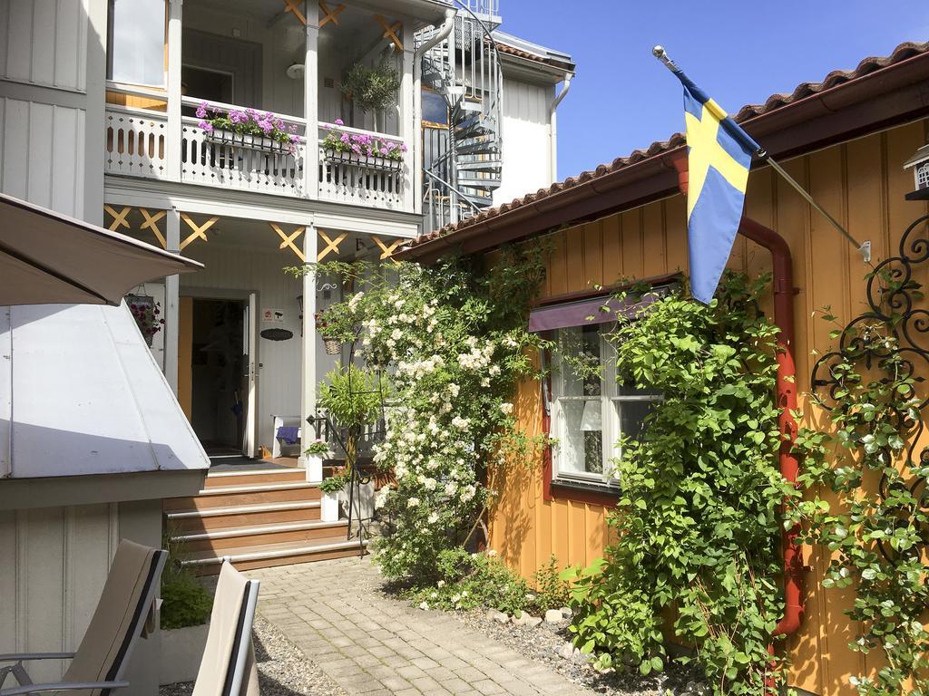 Lilla Hotellet I Nora Buitenkant foto
