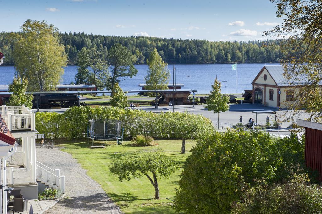 Lilla Hotellet I Nora Buitenkant foto