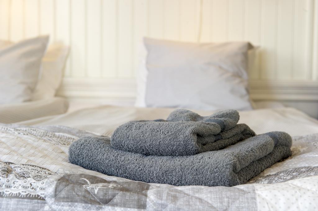 Lilla Hotellet I Nora Buitenkant foto