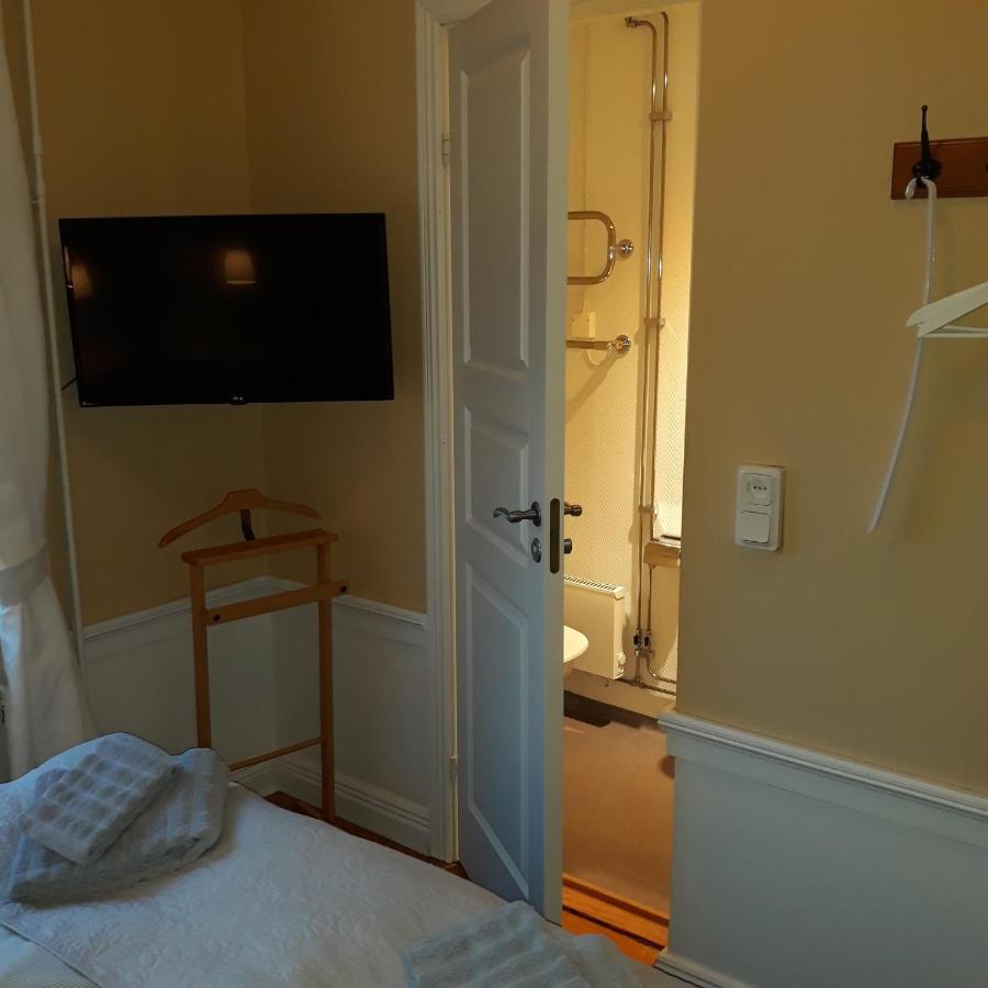 Lilla Hotellet I Nora Buitenkant foto